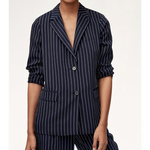 Aritzia Babaton Demy Blazer in Navy Pinstripe Size XS - Picture 1 of 8